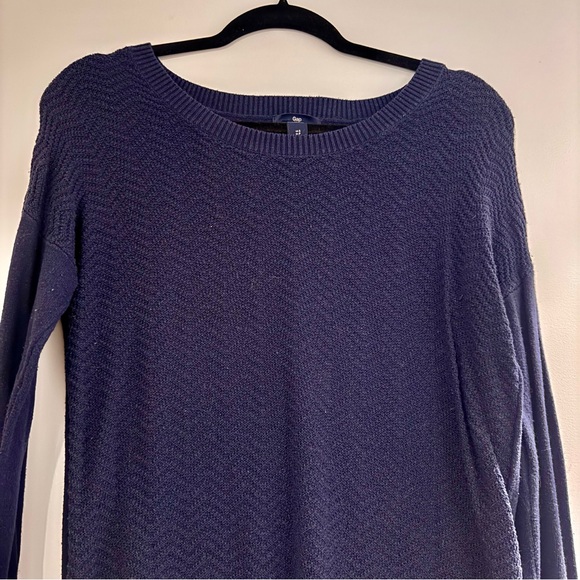 Gap Textured Crewneck Sweater GUC - Picture 2 of 3
